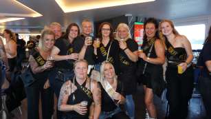 Foto 016.jpg aus dem Album Bootsparty am 05.08.2023 vergrößern