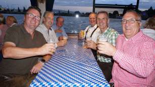 Foto 009.jpg aus dem Album Bootsparty am 22.09.2023 vergrößern